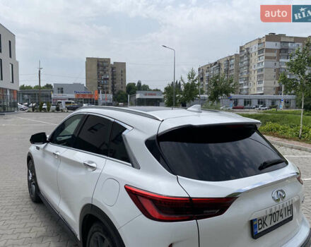 Белый Инфинити QX50, объемом двигателя 2 л и пробегом 87 тыс. км за 29000 $, фото 17 на Automoto.ua
