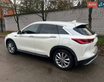 Білий Інфініті QX50, об'ємом двигуна 1.99 л та пробігом 68 тис. км за 31000 $, фото 14 на Automoto.ua