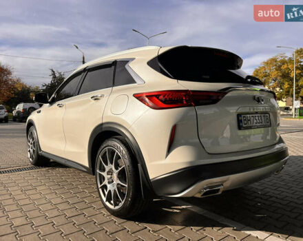Белый Инфинити QX50, объемом двигателя 2 л и пробегом 71 тыс. км за 28500 $, фото 7 на Automoto.ua