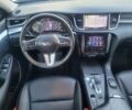 Белый Инфинити QX50, объемом двигателя 2 л и пробегом 212 тыс. км за 18200 $, фото 17 на Automoto.ua