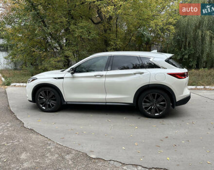 Белый Инфинити QX50, объемом двигателя 2 л и пробегом 46 тыс. км за 22500 $, фото 6 на Automoto.ua