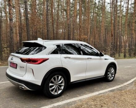 Белый Инфинити QX50, объемом двигателя 0 л и пробегом 142 тыс. км за 19999 $, фото 2 на Automoto.ua