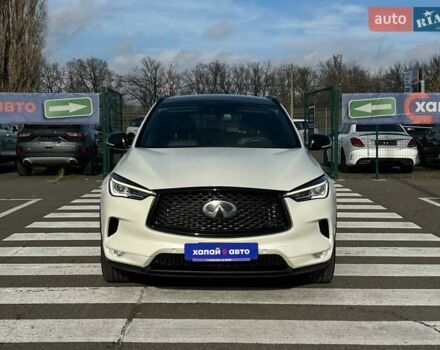 Білий Інфініті QX50, об'ємом двигуна 2 л та пробігом 63 тис. км за 22999 $, фото 1 на Automoto.ua