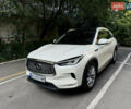 Белый Инфинити QX50, объемом двигателя 2 л и пробегом 69 тыс. км за 27500 $, фото 1 на Automoto.ua