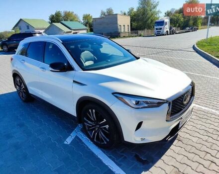 Белый Инфинити QX50, объемом двигателя 1.99 л и пробегом 82 тыс. км за 29900 $, фото 3 на Automoto.ua