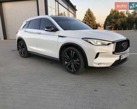 Белый Инфинити QX50, объемом двигателя 2 л и пробегом 199 тыс. км за 24800 $, фото 1 на Automoto.ua