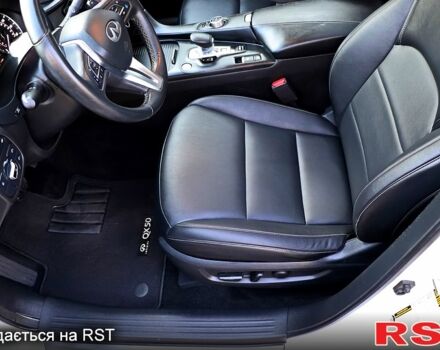 Белый Инфинити QX50, объемом двигателя 2 л и пробегом 85 тыс. км за 21999 $, фото 4 на Automoto.ua