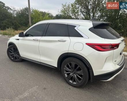 Белый Инфинити QX50, объемом двигателя 1.99 л и пробегом 55 тыс. км за 28000 $, фото 14 на Automoto.ua