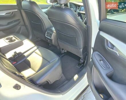 Белый Инфинити QX50, объемом двигателя 1.99 л и пробегом 82 тыс. км за 29900 $, фото 17 на Automoto.ua