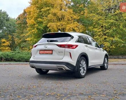 Белый Инфинити QX50, объемом двигателя 2 л и пробегом 74 тыс. км за 24900 $, фото 7 на Automoto.ua