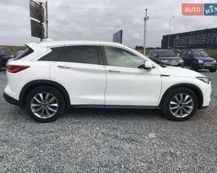 Белый Инфинити QX50, объемом двигателя 2 л и пробегом 60 тыс. км за 25740 $, фото 5 на Automoto.ua