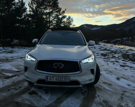 Белый Инфинити QX50, объемом двигателя 2 л и пробегом 55 тыс. км за 28000 $, фото 11 на Automoto.ua