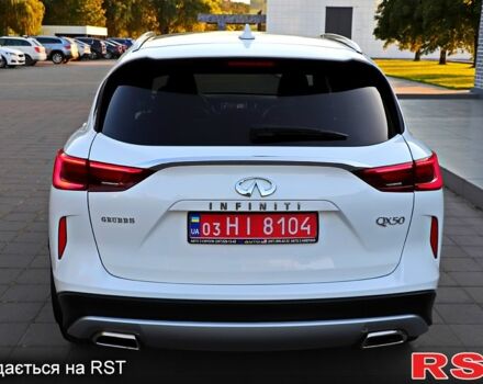 Белый Инфинити QX50, объемом двигателя 2 л и пробегом 85 тыс. км за 21999 $, фото 2 на Automoto.ua