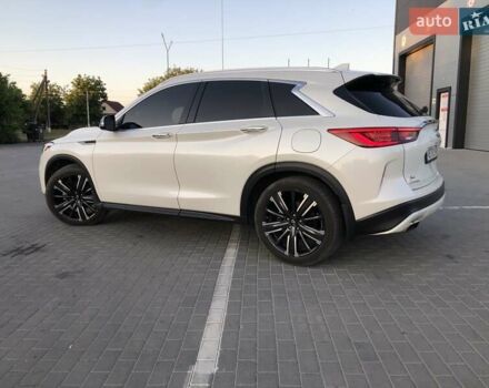 Белый Инфинити QX50, объемом двигателя 2 л и пробегом 199 тыс. км за 24800 $, фото 7 на Automoto.ua