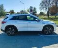 Белый Инфинити QX50, объемом двигателя 2 л и пробегом 82 тыс. км за 29900 $, фото 4 на Automoto.ua