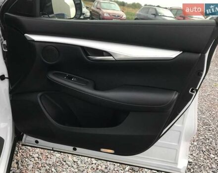 Белый Инфинити QX50, объемом двигателя 2 л и пробегом 60 тыс. км за 25740 $, фото 20 на Automoto.ua