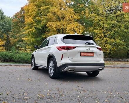 Белый Инфинити QX50, объемом двигателя 2 л и пробегом 74 тыс. км за 24900 $, фото 6 на Automoto.ua