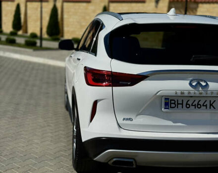 Белый Инфинити QX50, объемом двигателя 2 л и пробегом 60 тыс. км за 25000 $, фото 8 на Automoto.ua