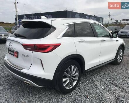 Белый Инфинити QX50, объемом двигателя 2 л и пробегом 60 тыс. км за 25740 $, фото 6 на Automoto.ua