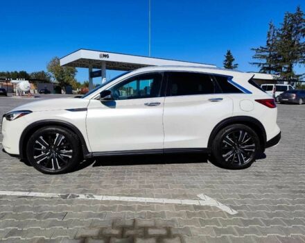 Белый Инфинити QX50, объемом двигателя 2 л и пробегом 82 тыс. км за 29900 $, фото 3 на Automoto.ua