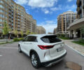 Белый Инфинити QX50, объемом двигателя 2 л и пробегом 90 тыс. км за 19500 $, фото 4 на Automoto.ua