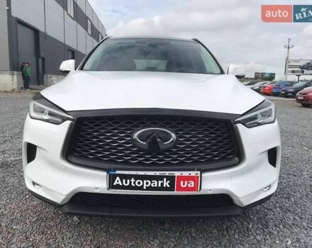 Белый Инфинити QX50, объемом двигателя 2 л и пробегом 60 тыс. км за 25740 $, фото 1 на Automoto.ua