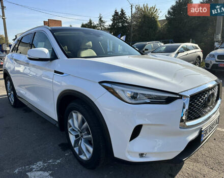Белый Инфинити QX50, объемом двигателя 2 л и пробегом 71 тыс. км за 23999 $, фото 10 на Automoto.ua