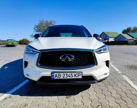 Белый Инфинити QX50, объемом двигателя 2 л и пробегом 82 тыс. км за 29900 $, фото 2 на Automoto.ua