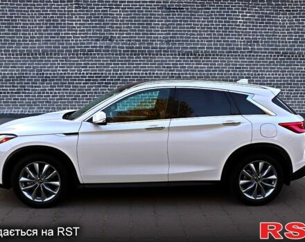 Белый Инфинити QX50, объемом двигателя 2 л и пробегом 85 тыс. км за 21999 $, фото 1 на Automoto.ua