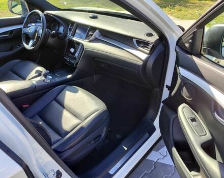 Белый Инфинити QX50, объемом двигателя 2 л и пробегом 82 тыс. км за 29900 $, фото 15 на Automoto.ua