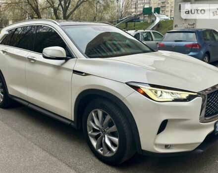 Білий Інфініті QX50, об'ємом двигуна 1.99 л та пробігом 62 тис. км за 26000 $, фото 2 на Automoto.ua