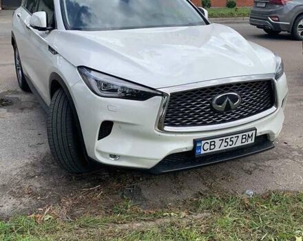 Білий Інфініті QX50, об'ємом двигуна 2 л та пробігом 12 тис. км за 47500 $, фото 2 на Automoto.ua