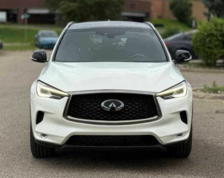 Белый Инфинити QX50, объемом двигателя 2 л и пробегом 14 тыс. км за 6300 $, фото 1 на Automoto.ua