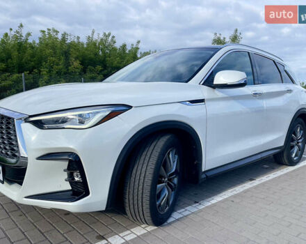 Белый Инфинити QX50, объемом двигателя 2 л и пробегом 74 тыс. км за 29700 $, фото 5 на Automoto.ua