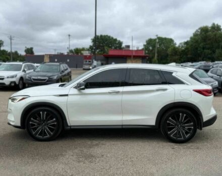 Белый Инфинити QX50, объемом двигателя 2 л и пробегом 14 тыс. км за 6300 $, фото 4 на Automoto.ua