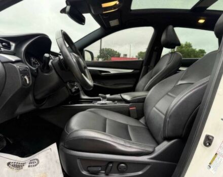 Белый Инфинити QX50, объемом двигателя 2 л и пробегом 14 тыс. км за 6300 $, фото 8 на Automoto.ua