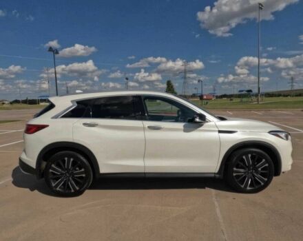 Белый Инфинити QX50, объемом двигателя 2 л и пробегом 26 тыс. км за 6300 $, фото 7 на Automoto.ua