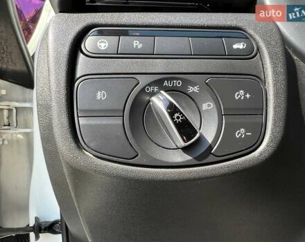 Белый Инфинити QX50, объемом двигателя 2 л и пробегом 75 тыс. км за 25490 $, фото 13 на Automoto.ua