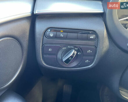 Белый Инфинити QX50, объемом двигателя 2 л и пробегом 74 тыс. км за 29700 $, фото 25 на Automoto.ua