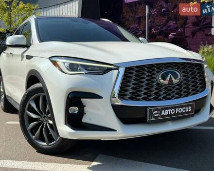 Белый Инфинити QX50, объемом двигателя 2 л и пробегом 75 тыс. км за 25490 $, фото 1 на Automoto.ua