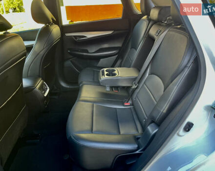 Белый Инфинити QX50, объемом двигателя 2 л и пробегом 74 тыс. км за 29700 $, фото 19 на Automoto.ua