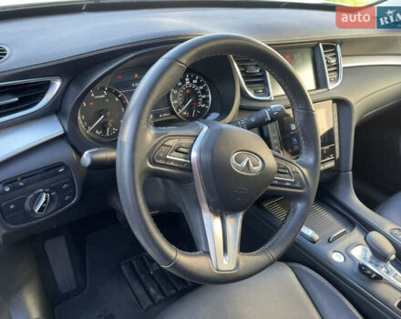 Белый Инфинити QX50, объемом двигателя 2 л и пробегом 74 тыс. км за 29700 $, фото 17 на Automoto.ua