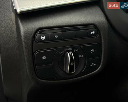 Белый Инфинити QX50, объемом двигателя 2 л и пробегом 81 тыс. км за 21900 $, фото 16 на Automoto.ua