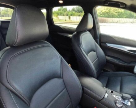 Белый Инфинити QX50, объемом двигателя 2 л и пробегом 26 тыс. км за 6300 $, фото 10 на Automoto.ua