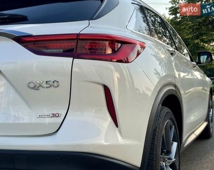 Белый Инфинити QX50, объемом двигателя 1.99 л и пробегом 34 тыс. км за 34999 $, фото 8 на Automoto.ua