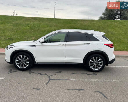 Белый Инфинити QX50, объемом двигателя 2 л и пробегом 81 тыс. км за 21900 $, фото 13 на Automoto.ua