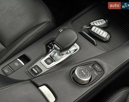 Белый Инфинити QX50, объемом двигателя 2 л и пробегом 81 тыс. км за 21900 $, фото 22 на Automoto.ua