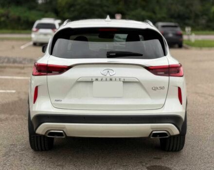 Белый Инфинити QX50, объемом двигателя 2 л и пробегом 14 тыс. км за 6300 $, фото 6 на Automoto.ua