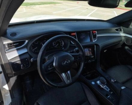 Белый Инфинити QX50, объемом двигателя 2 л и пробегом 26 тыс. км за 6300 $, фото 9 на Automoto.ua