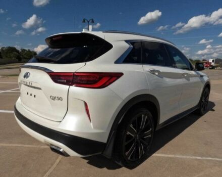 Белый Инфинити QX50, объемом двигателя 2 л и пробегом 26 тыс. км за 6300 $, фото 6 на Automoto.ua